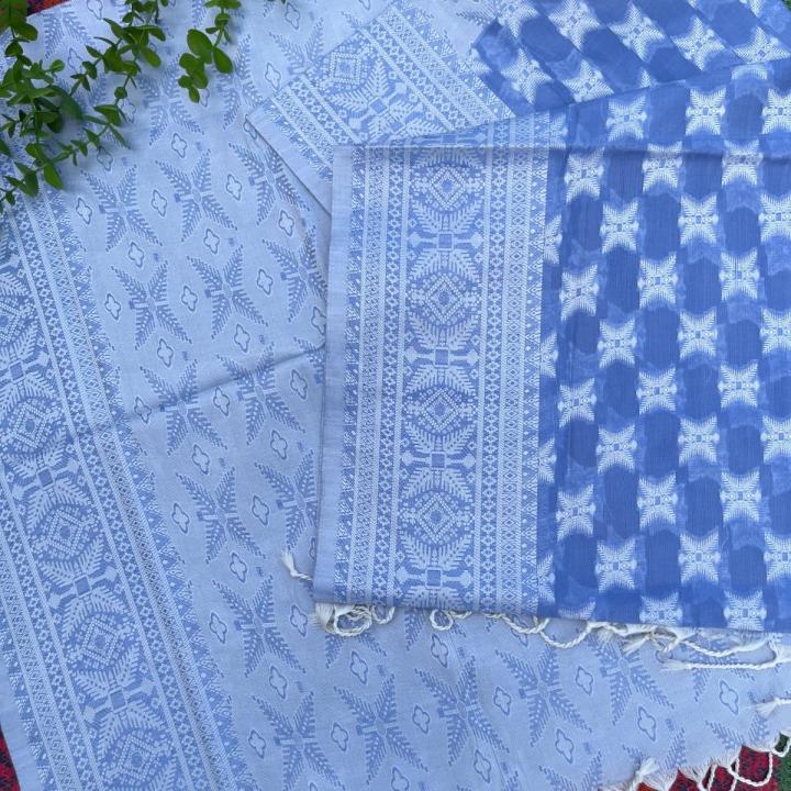 Kolmi Saree